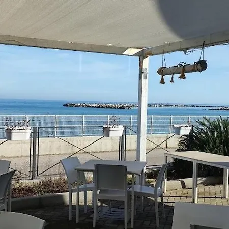 公寓 Garden-marina Sveva *