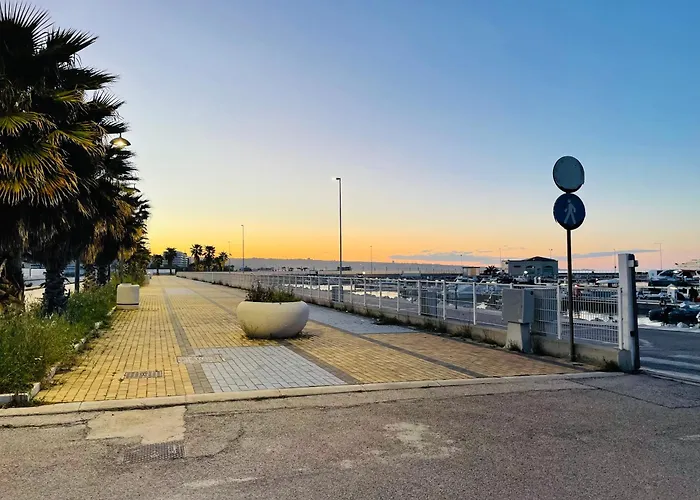 Garden-marina Sveva Lägenhet